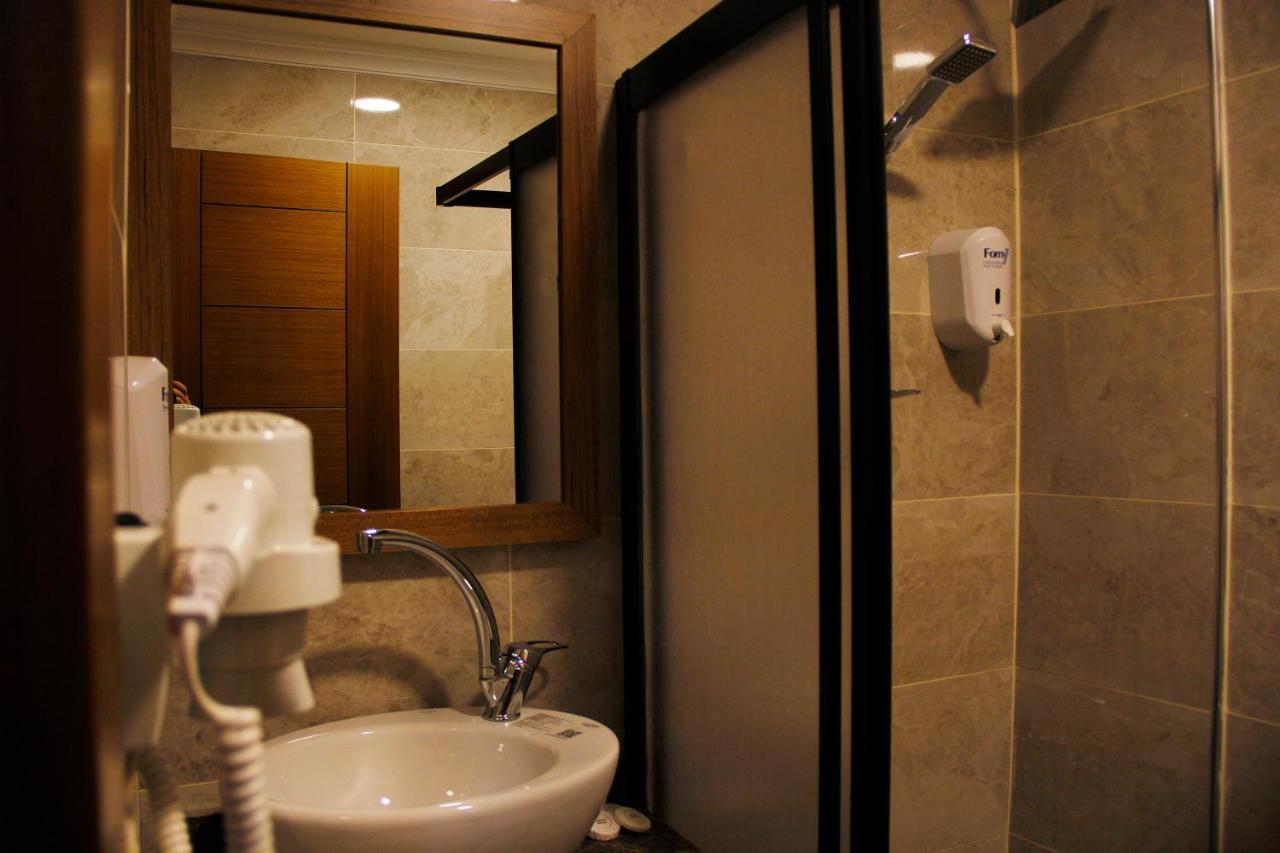 Gross Hotel Istanbul Exterior photo